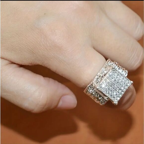 🆕💍Blingy Channel Set Simulated Diamond Wedding Ring -Sz 10 - Picture 3 of 10